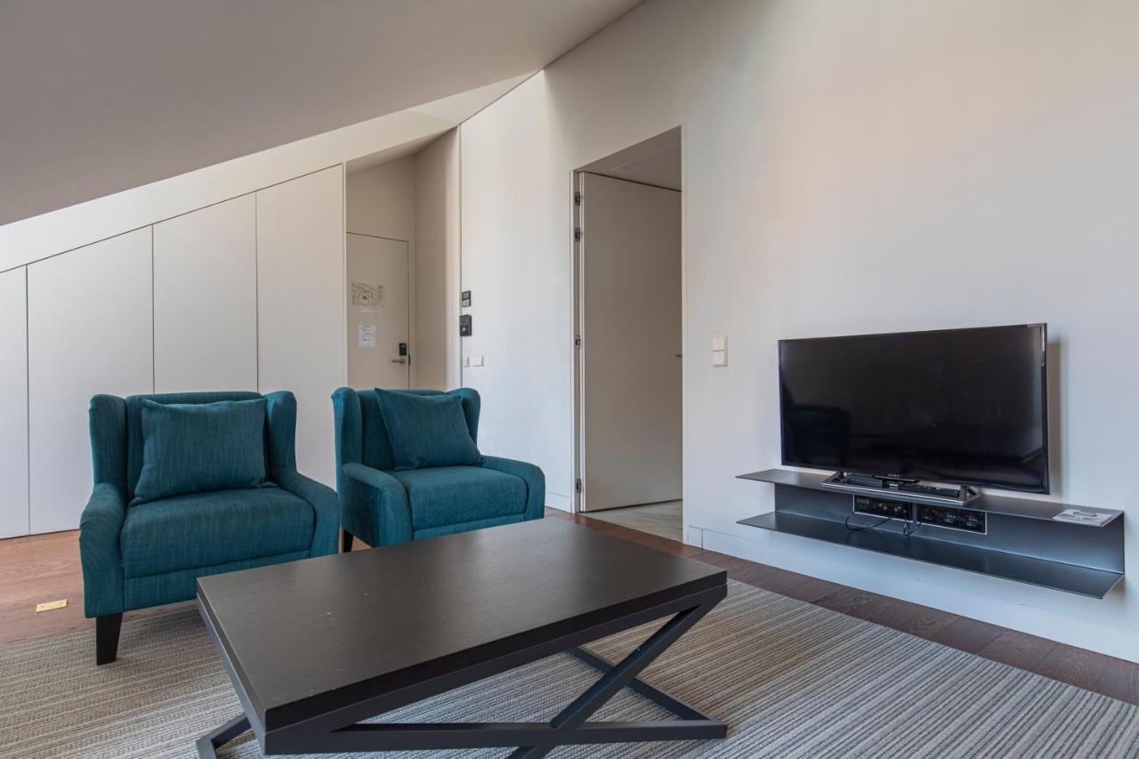8 Building Apartment 403 T2 - River & Garden View Lisboa Kültér fotó